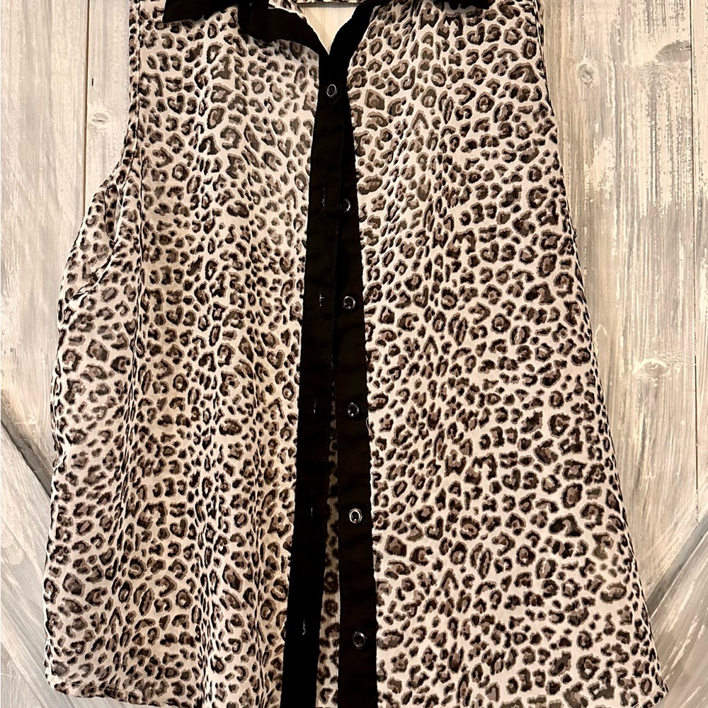 Leopard Print Sleeveless Blouse Size L